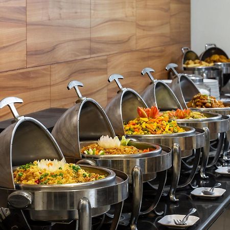 Amaris Hotel Pancoran Jakarta Ngoại thất bức ảnh