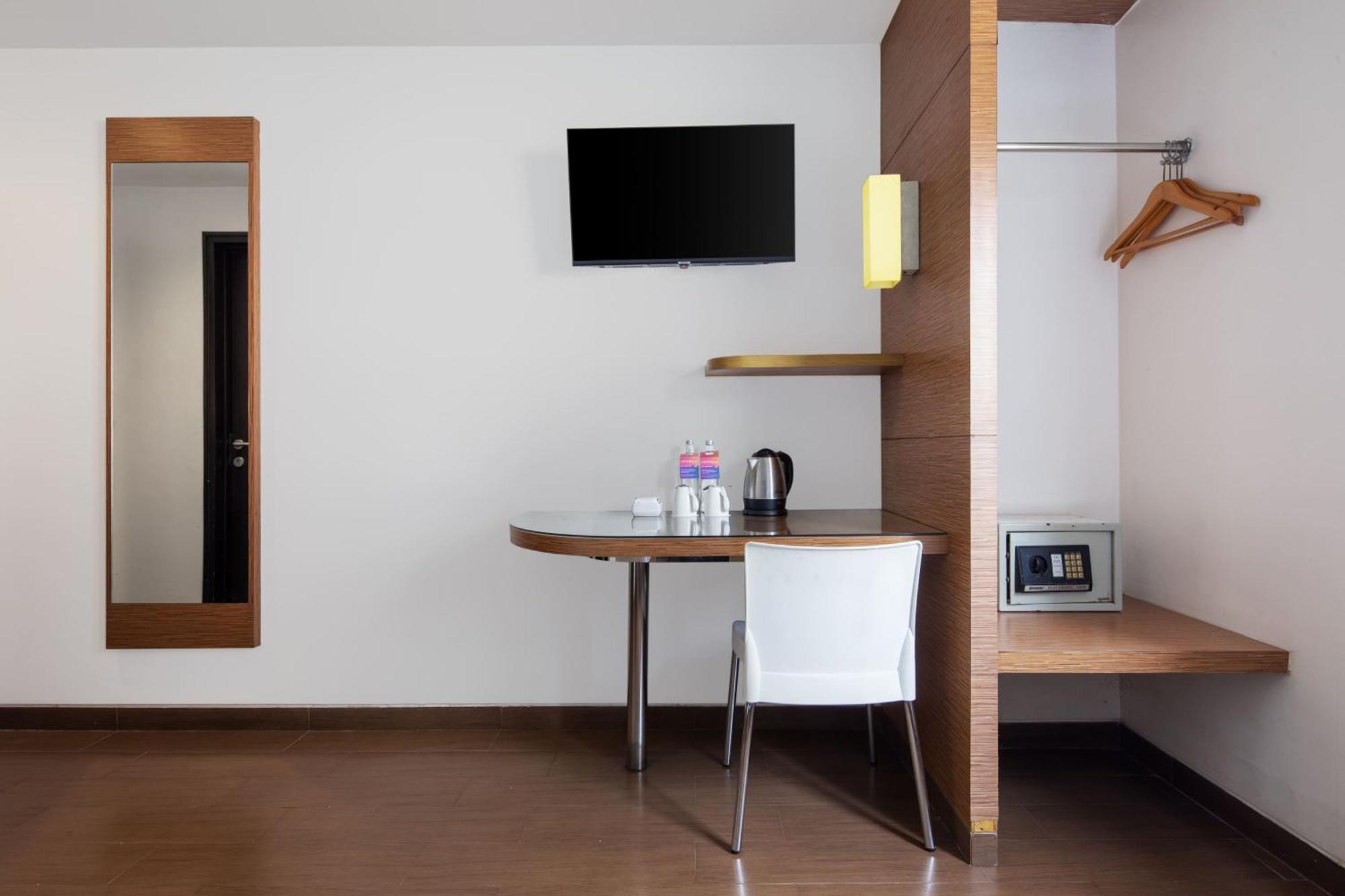 Amaris Hotel Pancoran Jakarta Ngoại thất bức ảnh