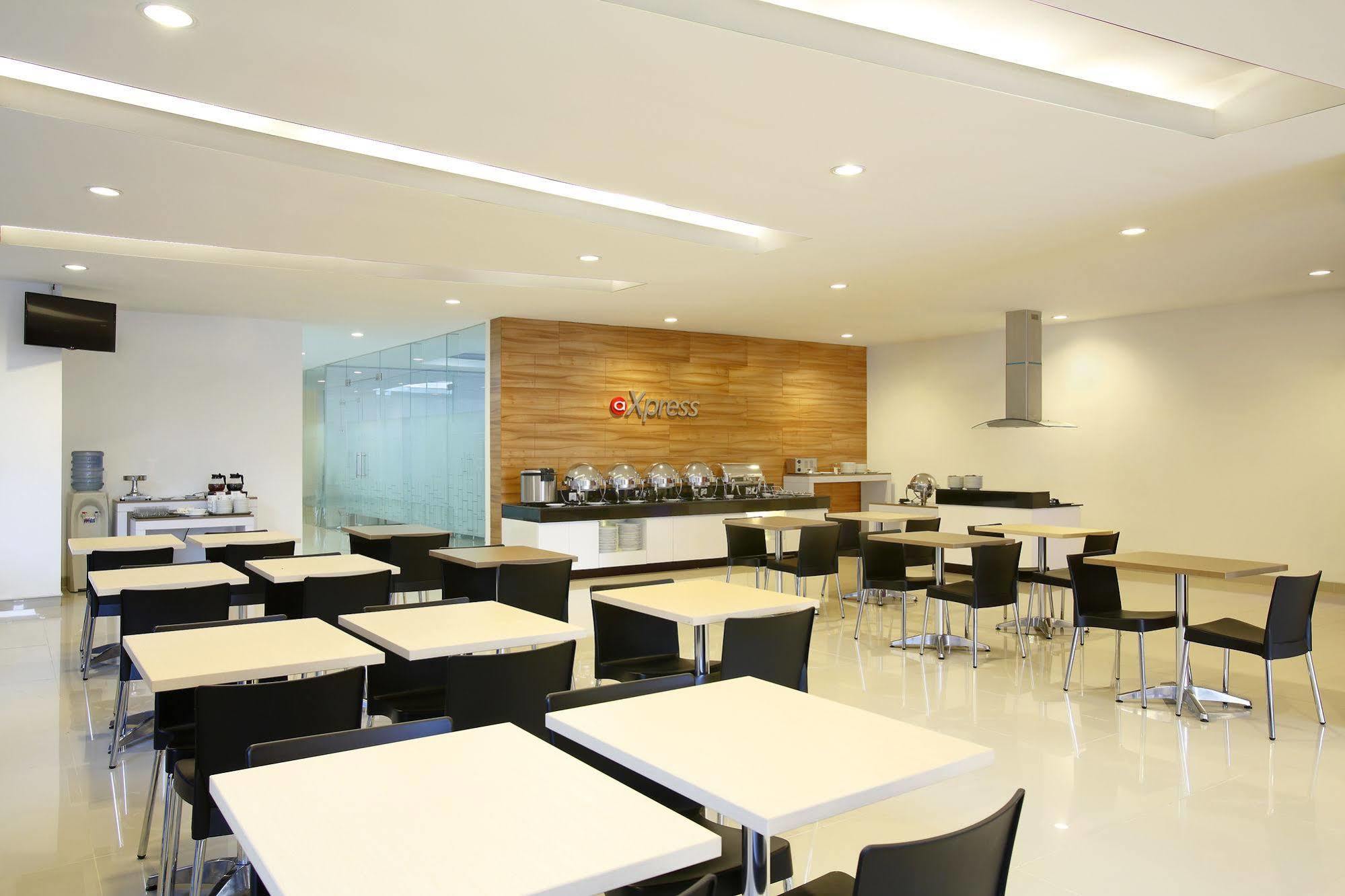 Amaris Hotel Pancoran Jakarta Ngoại thất bức ảnh